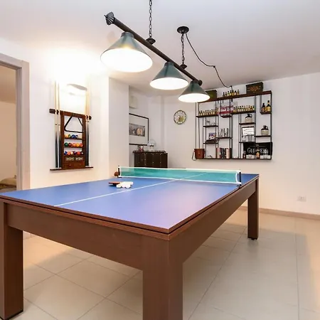 Caesar Luxury דירה סירמיונה